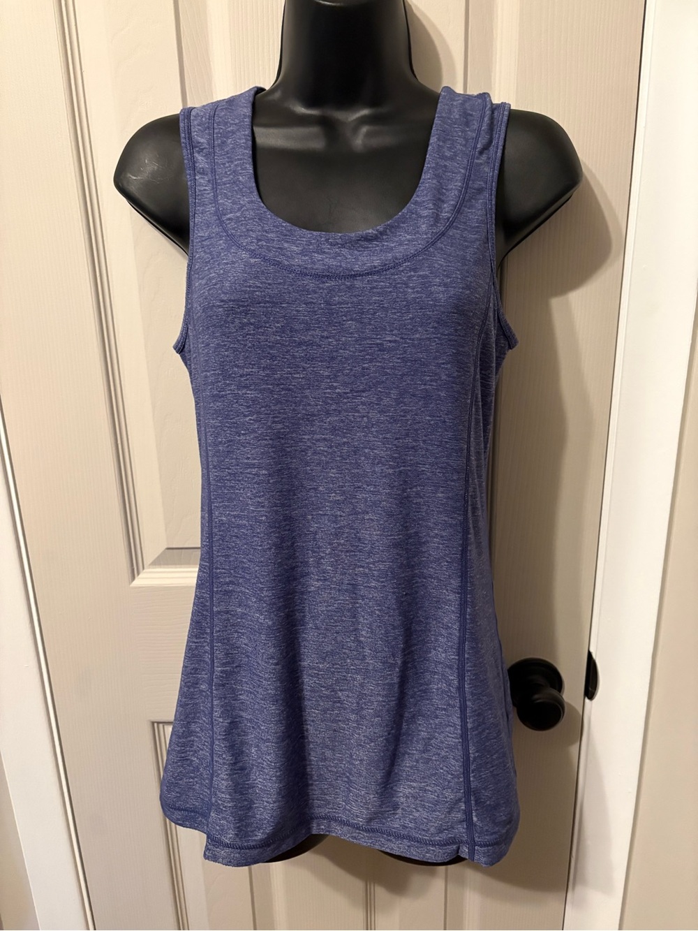 Lululemon Dash Tank II
Heathered Royalty blue